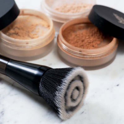 LumiMatte Finishing & Setting Powder Brush